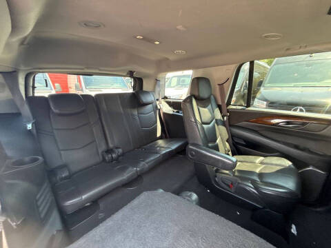 2015 Cadillac Escalade Luxury