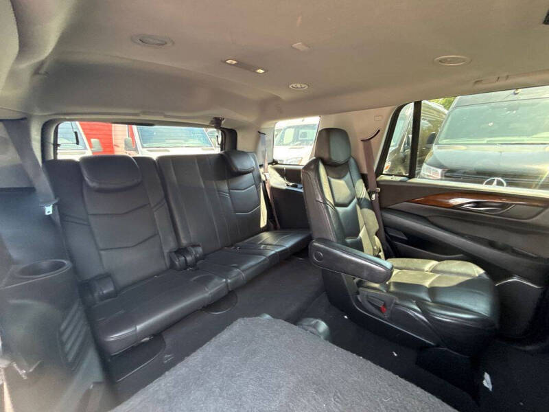 2015 Cadillac Escalade Luxury
