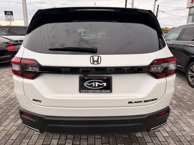 2025 Honda Pilot Black Edition