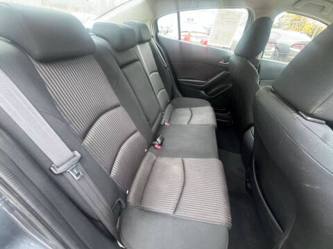 2016 Mazda MAZDA3 i Sport