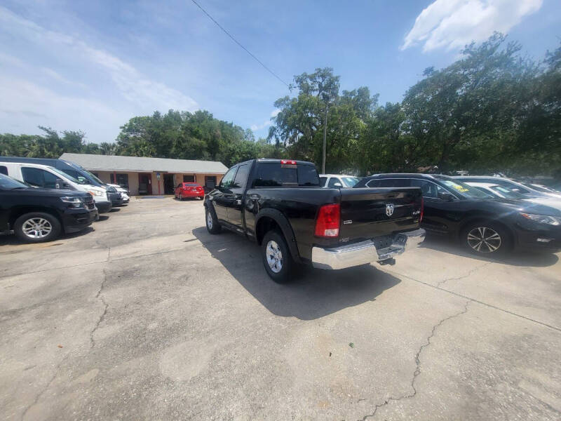 2017 RAM 1500 SLT