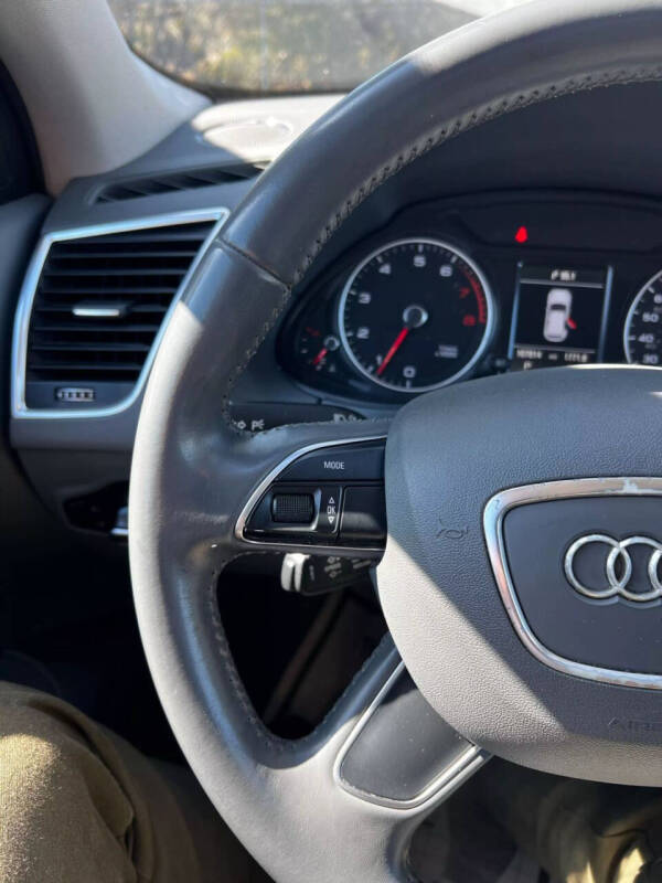 2016 Audi Q5 2.0T quattro Premium Plus