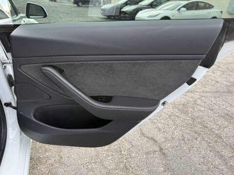 2019 Tesla Model 3 Standard Range Plus