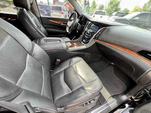 2017 Cadillac Escalade Premium Luxury