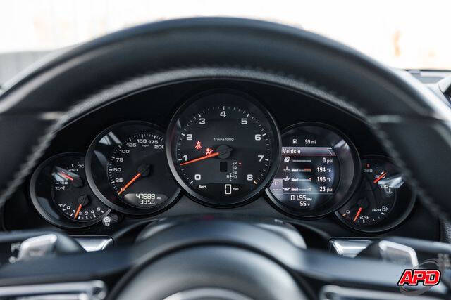 2017 Porsche 911 Carrera