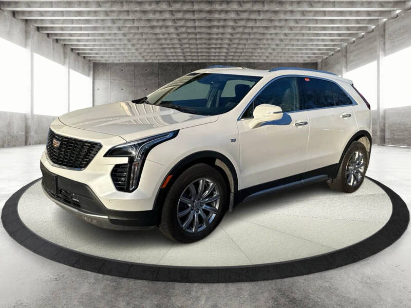 2022 Cadillac XT4 Premium Luxury