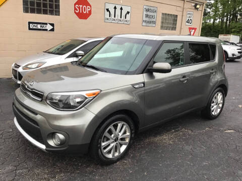 2017 Kia Soul +