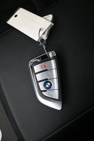 2024 BMW 3 Series 330i xDrive