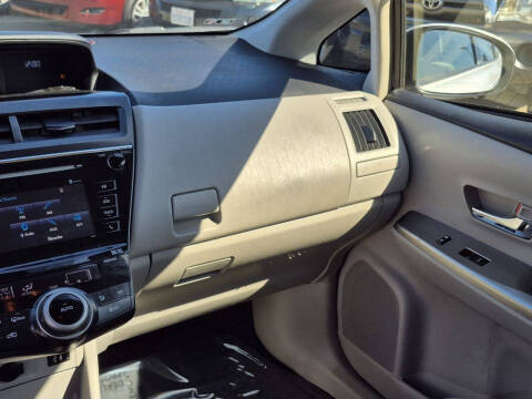 2015 Toyota Prius v Three