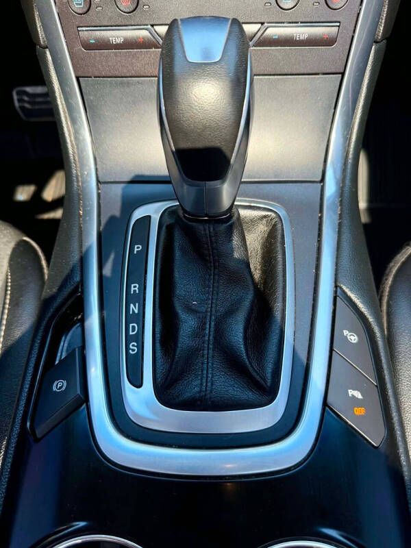 2015 Ford Edge Sport