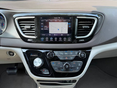 2019 Chrysler Pacifica Touring L