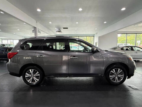 2020 Nissan Pathfinder S