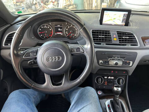 2017 Audi Q3 2.0T Premium Plus