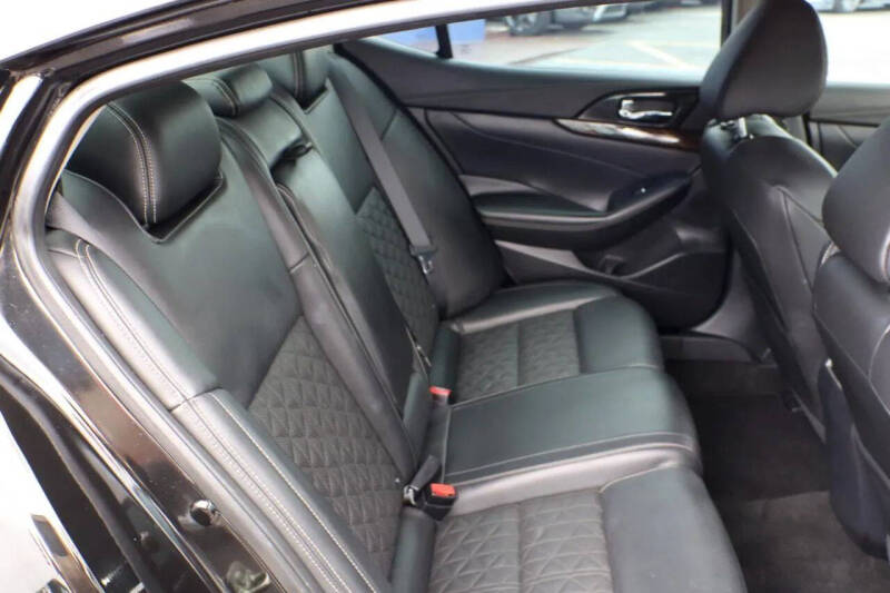 2017 Nissan Maxima Platinum