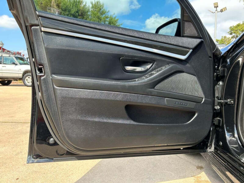 2013 BMW 5 Series 550i