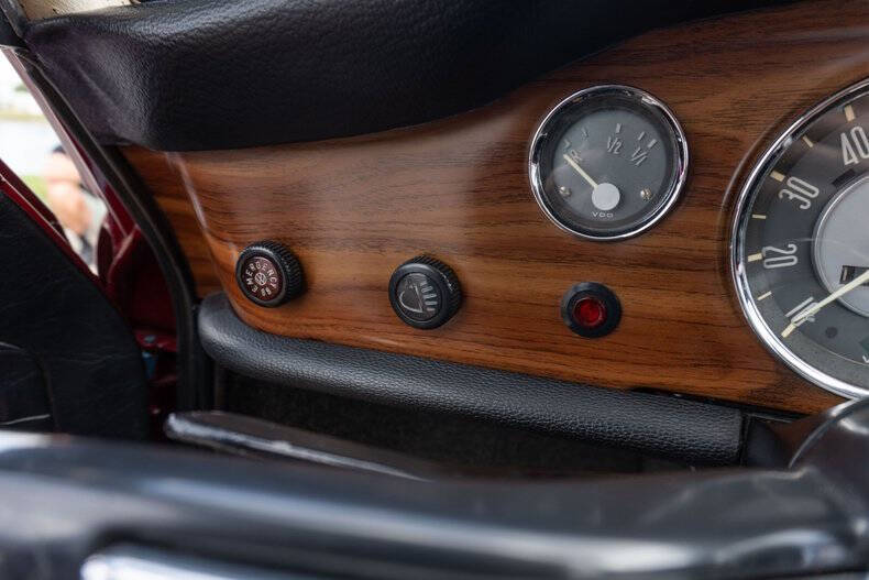 1968 Volkswagen Karmann Ghia