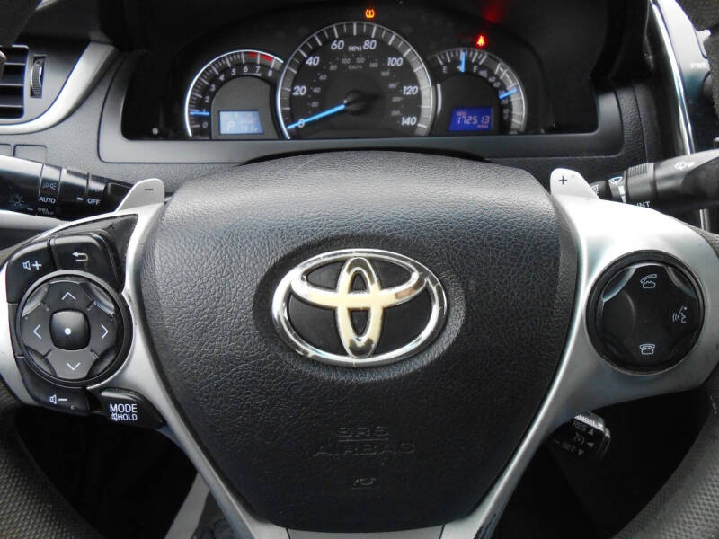 2014 Toyota Camry SE