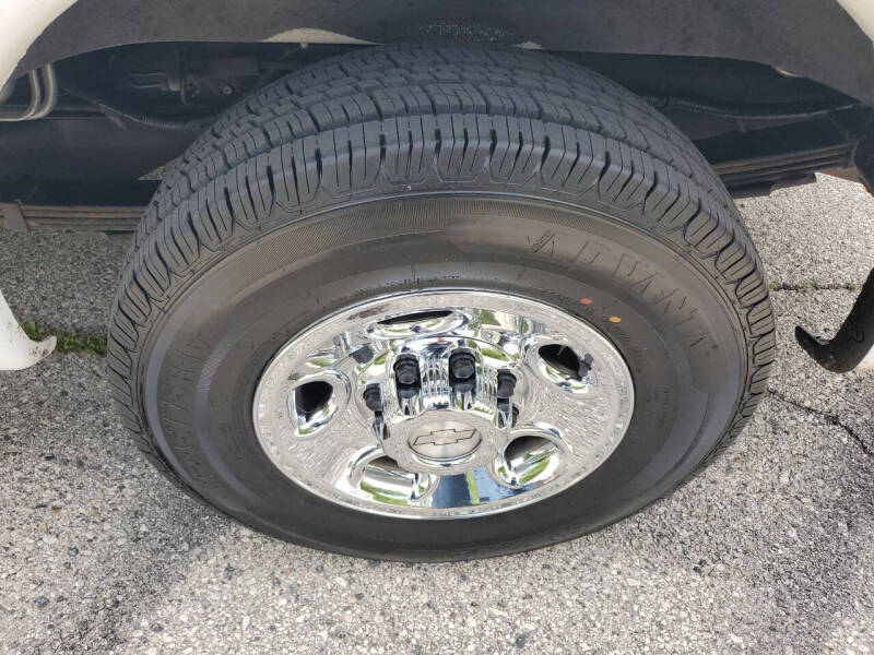 2017 Chevrolet Express LS 3500