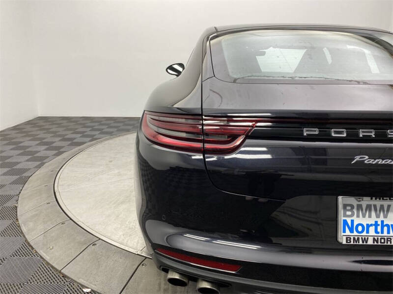 2017 Porsche Panamera 4S