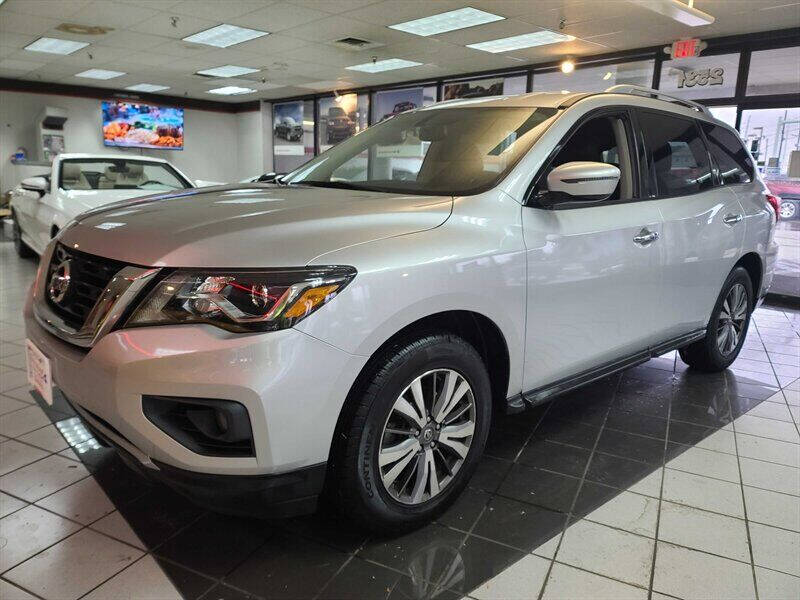 2017 Nissan Pathfinder SV
