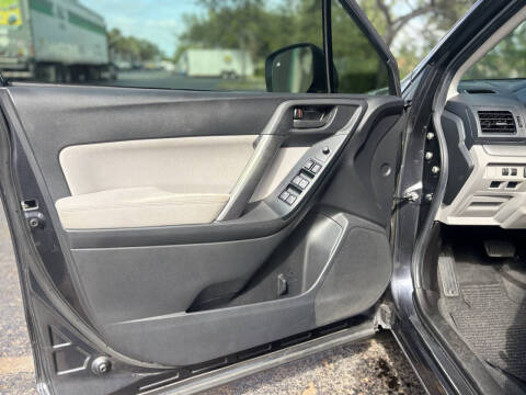 2015 Subaru Forester 2.5i