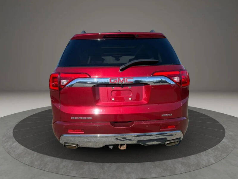 2017 GMC Acadia Denali