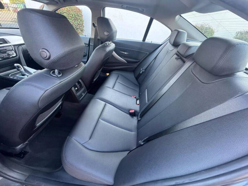 2018 BMW 3 Series 320i xDrive