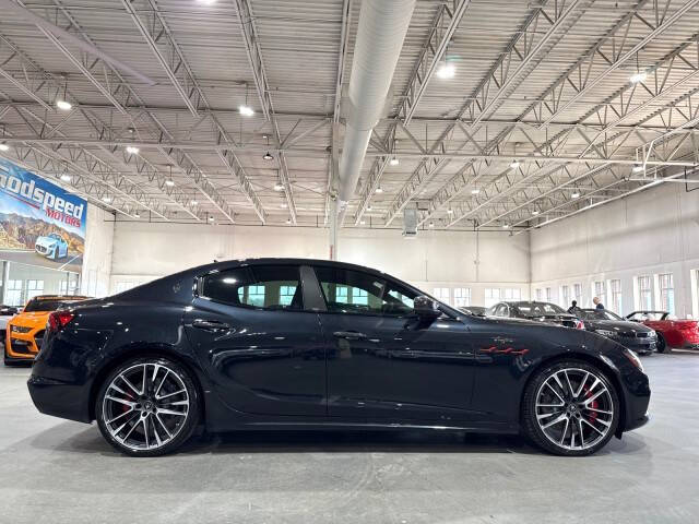 2022 Maserati Ghibli Trofeo