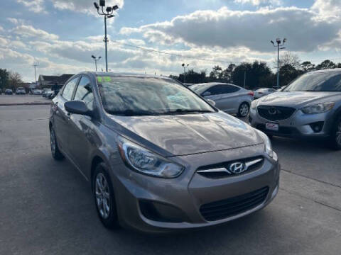 2013 Hyundai Accent GLS