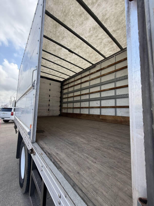 2018 International DuraStar 4300