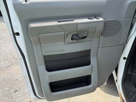 2013 Ford E-Series E-250