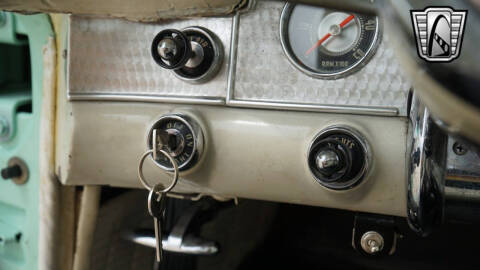 1957 Ford Thunderbird