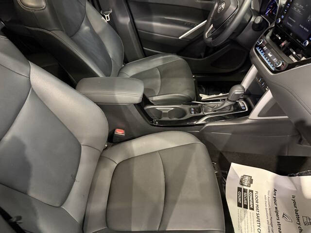 2022 Toyota Corolla Cross XLE