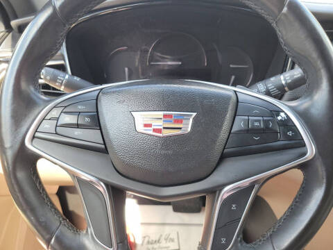 2017 Cadillac XT5