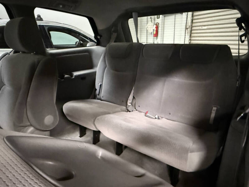 2006 Toyota Sienna LE 7 Passenger