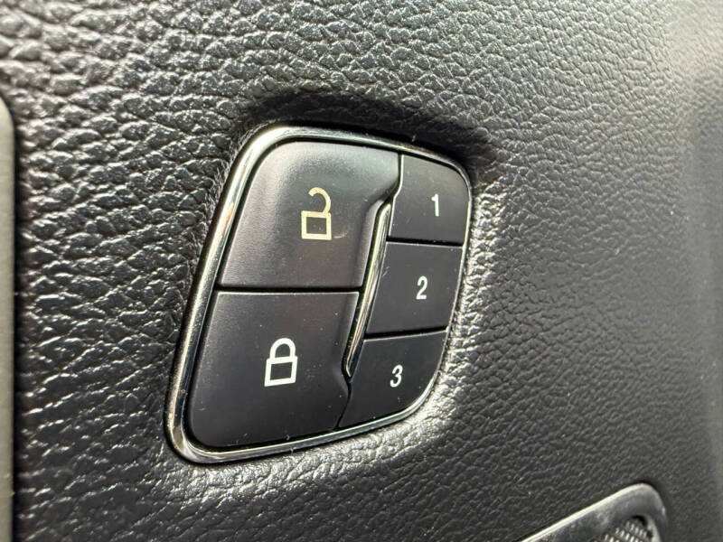 2017 Ford F-350 Super Duty Lariat