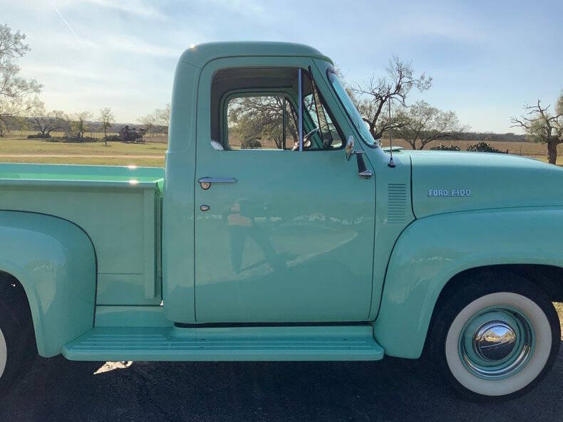 1954 Ford F-100