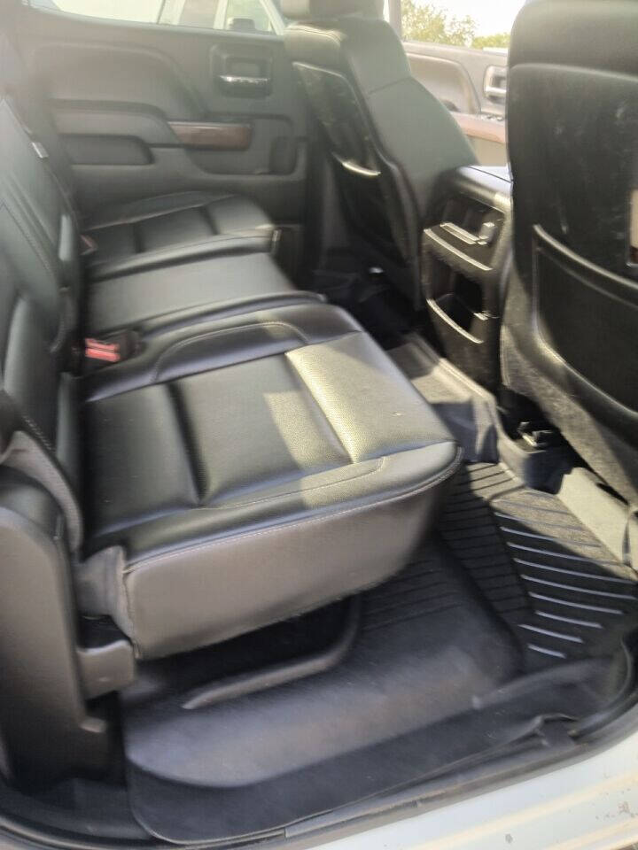 2015 GMC Sierra Pickup - $24,950