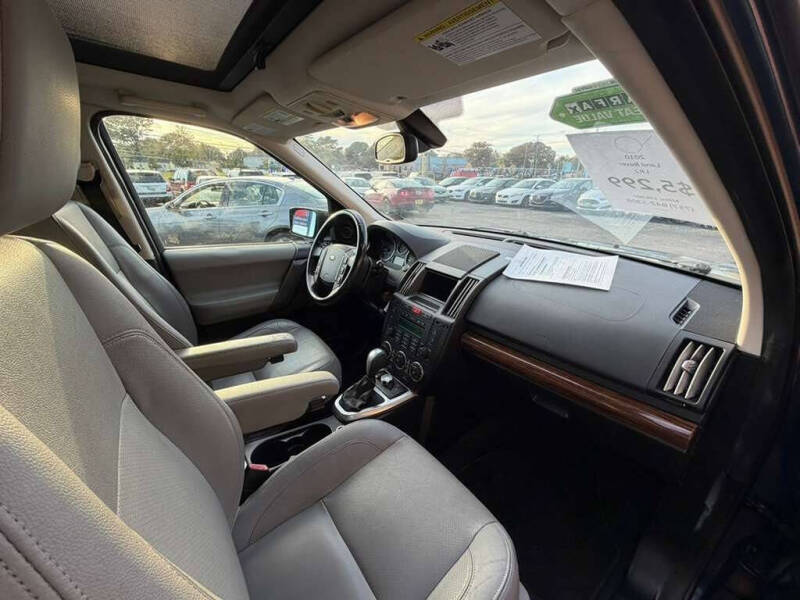 2010 Land Rover LR2 HSE