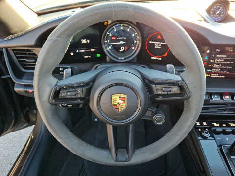2022 Porsche 911 Carrera 4 GTS