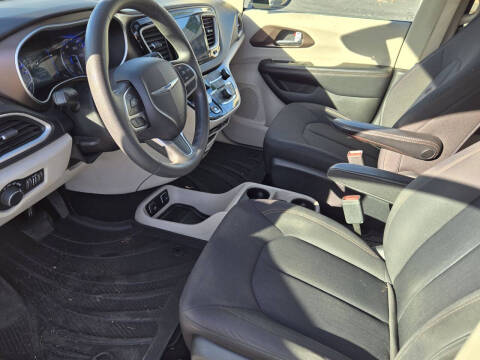 2017 Chrysler Pacifica Touring