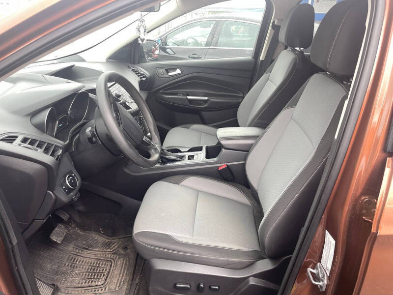 2017 Ford Escape SE