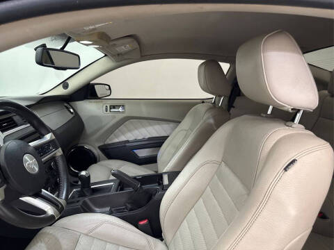 2011 Ford Mustang V6 Premium