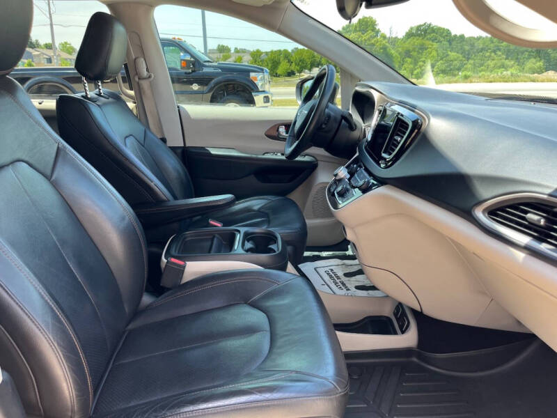 2018 Chrysler Pacifica Touring L