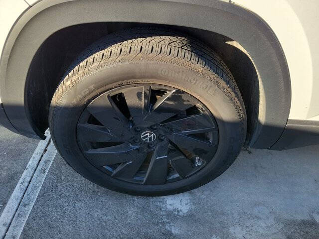 2025 Volkswagen Atlas Cross Sport SE