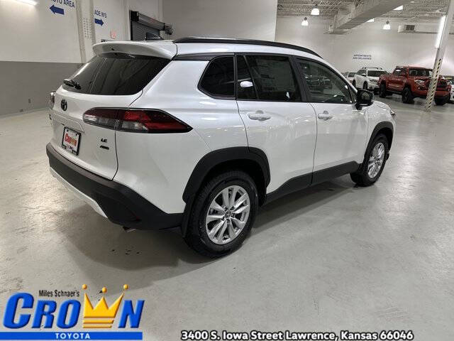 2026 Toyota Corolla Cross LE