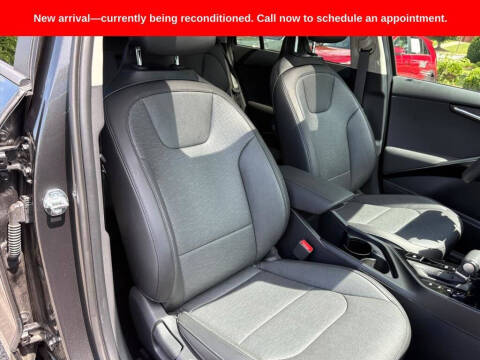 2025 Kia Niro SX