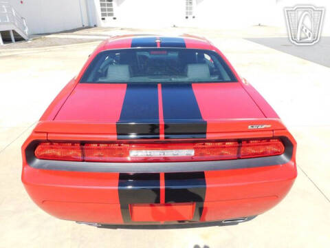 2011 Dodge Challenger SRT8 392