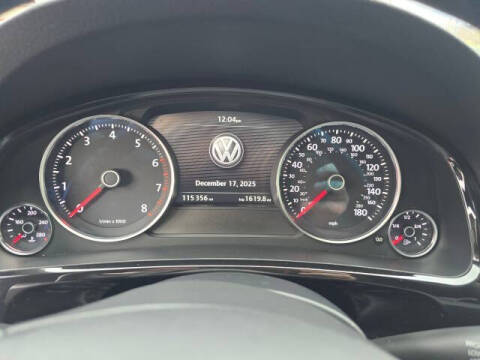 2017 Volkswagen Touareg V6 Wolfsburg