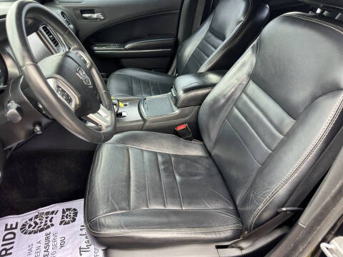 2013 Dodge Charger SXT